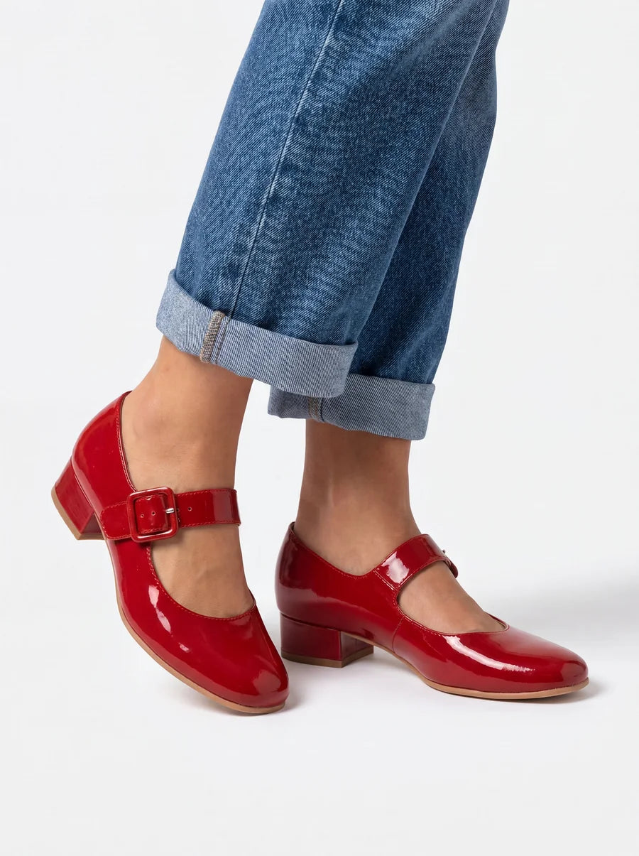 Loafers & Flats