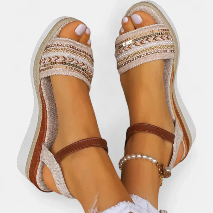 RAELYNN | Chic Comfort Sandals